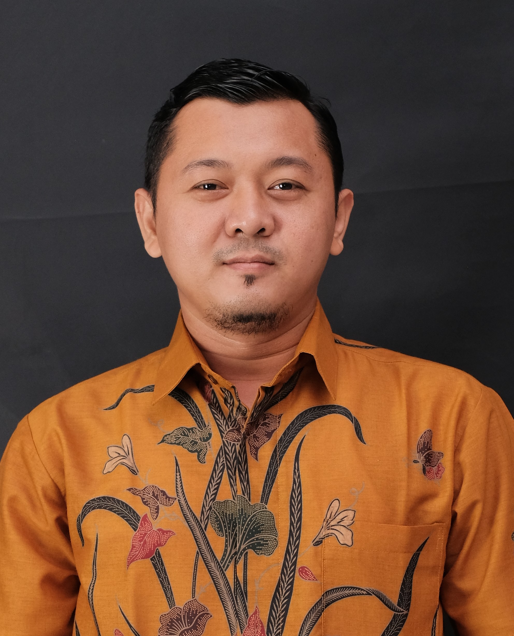 Miftahul Muttaqin, S. Pd